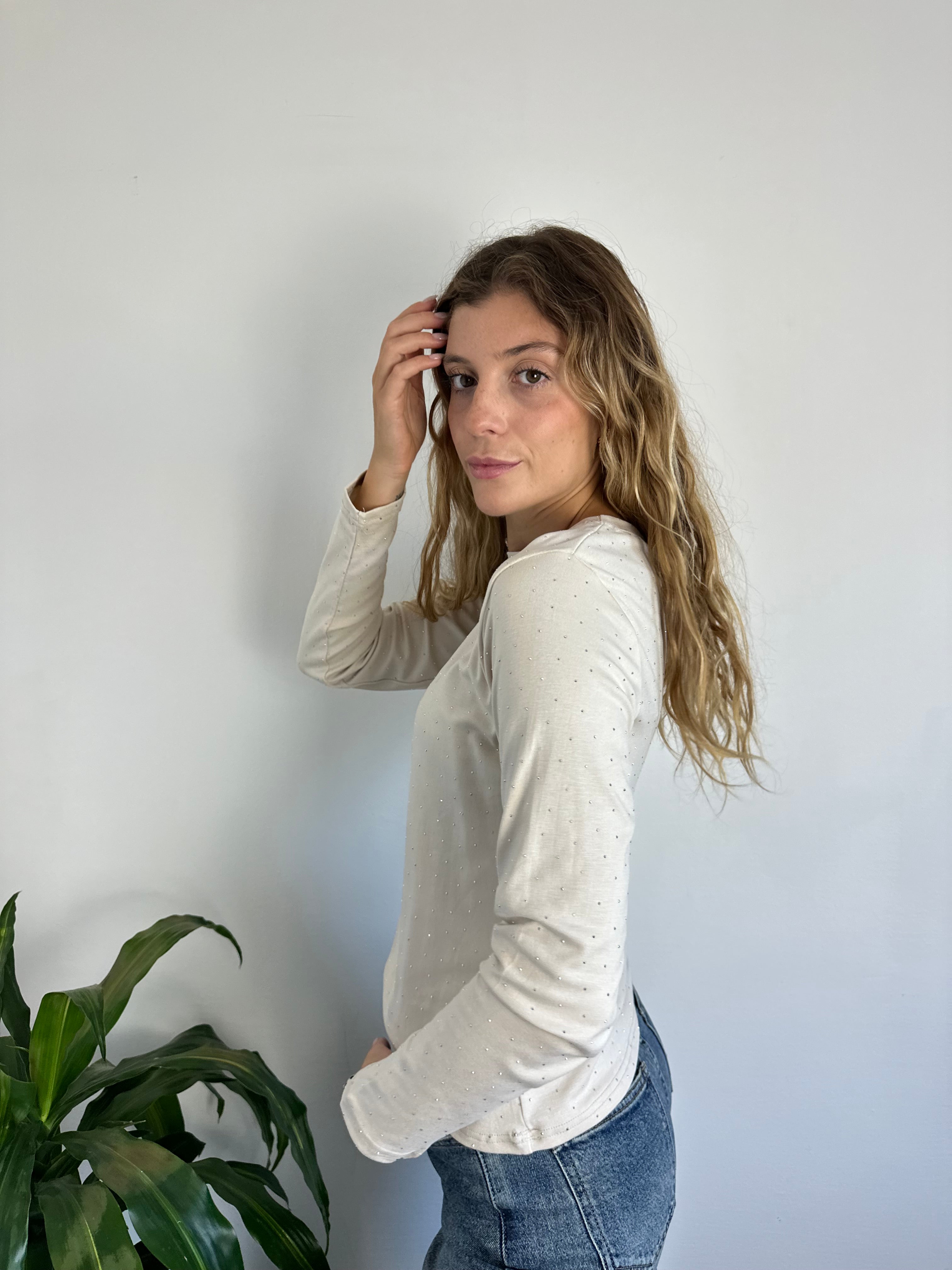 MAGLIA CON STRASS