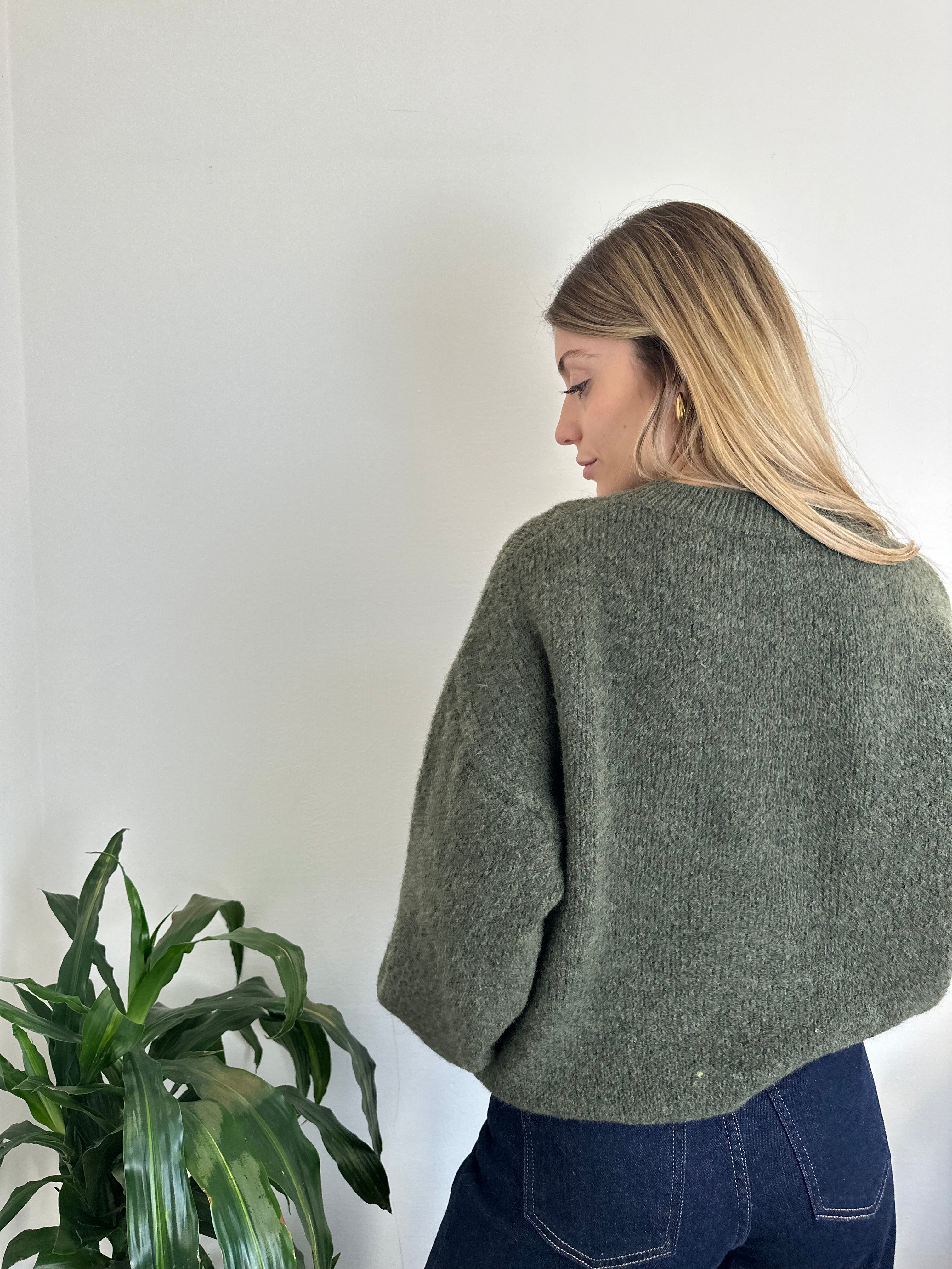 MAGLIONE “ Ho il mal di gente “ VERDE