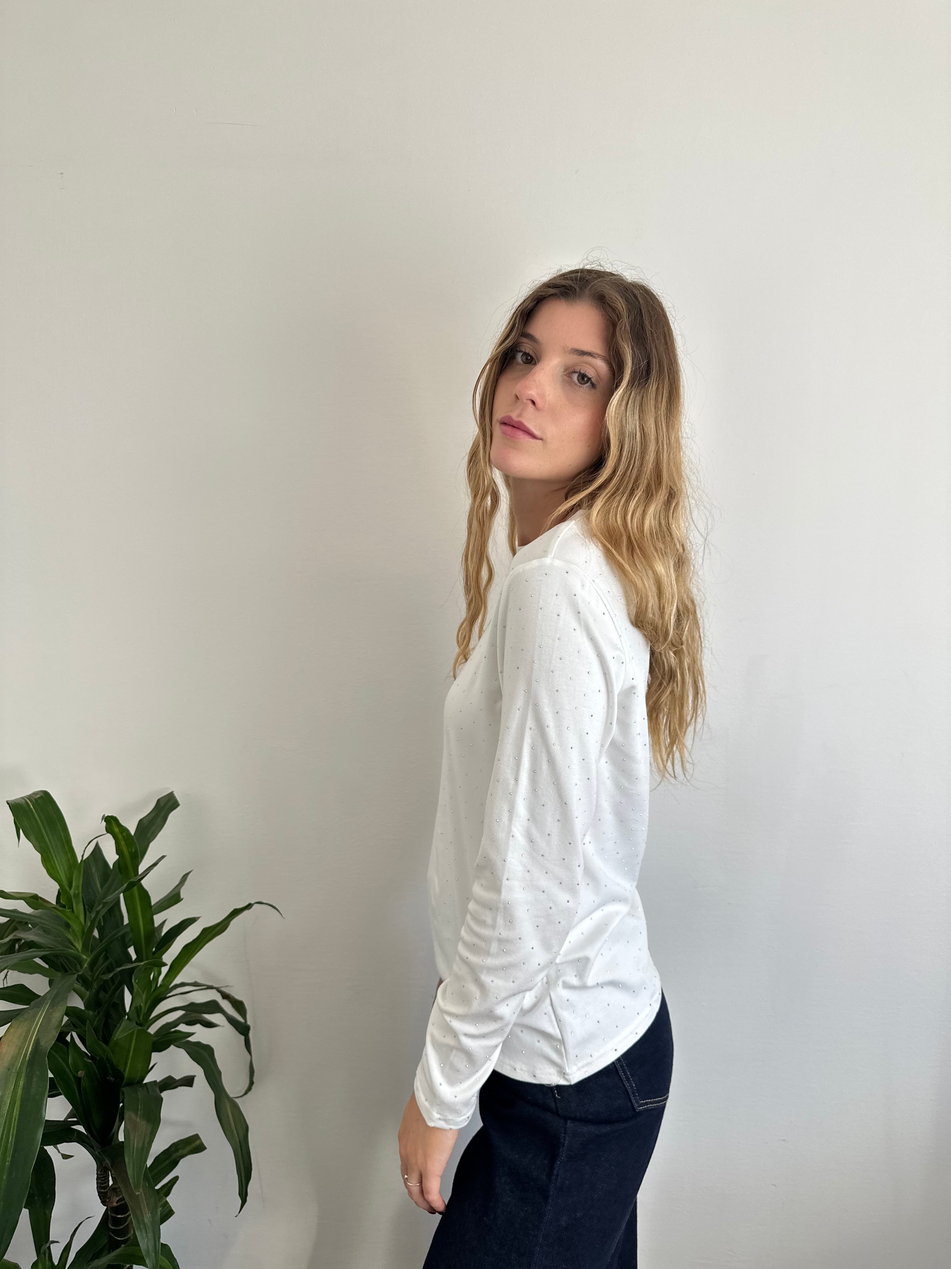 MAGLIA CON STRASS BIANCA