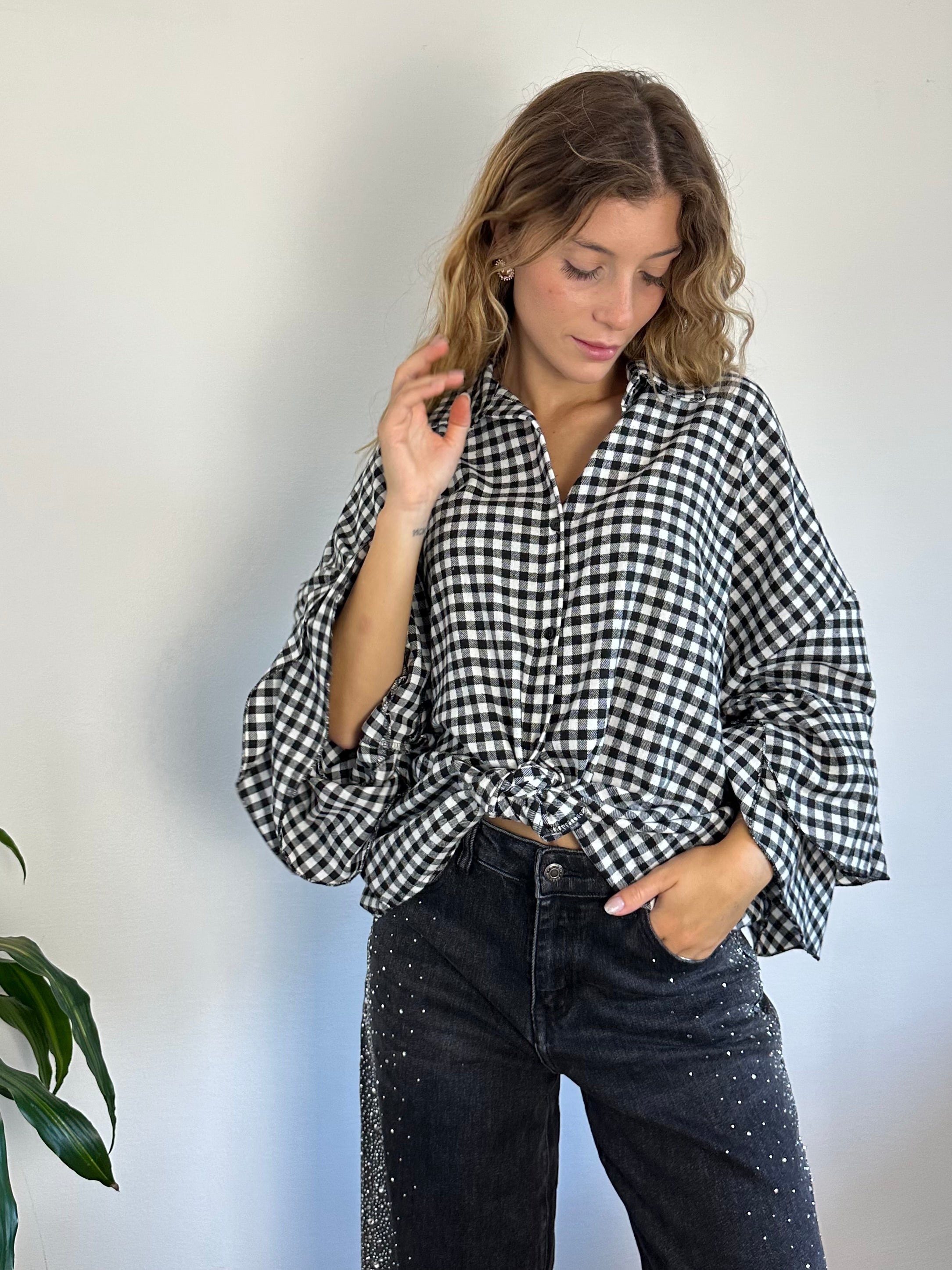 CAMICIA A QUADRI MANICHE A BALZE