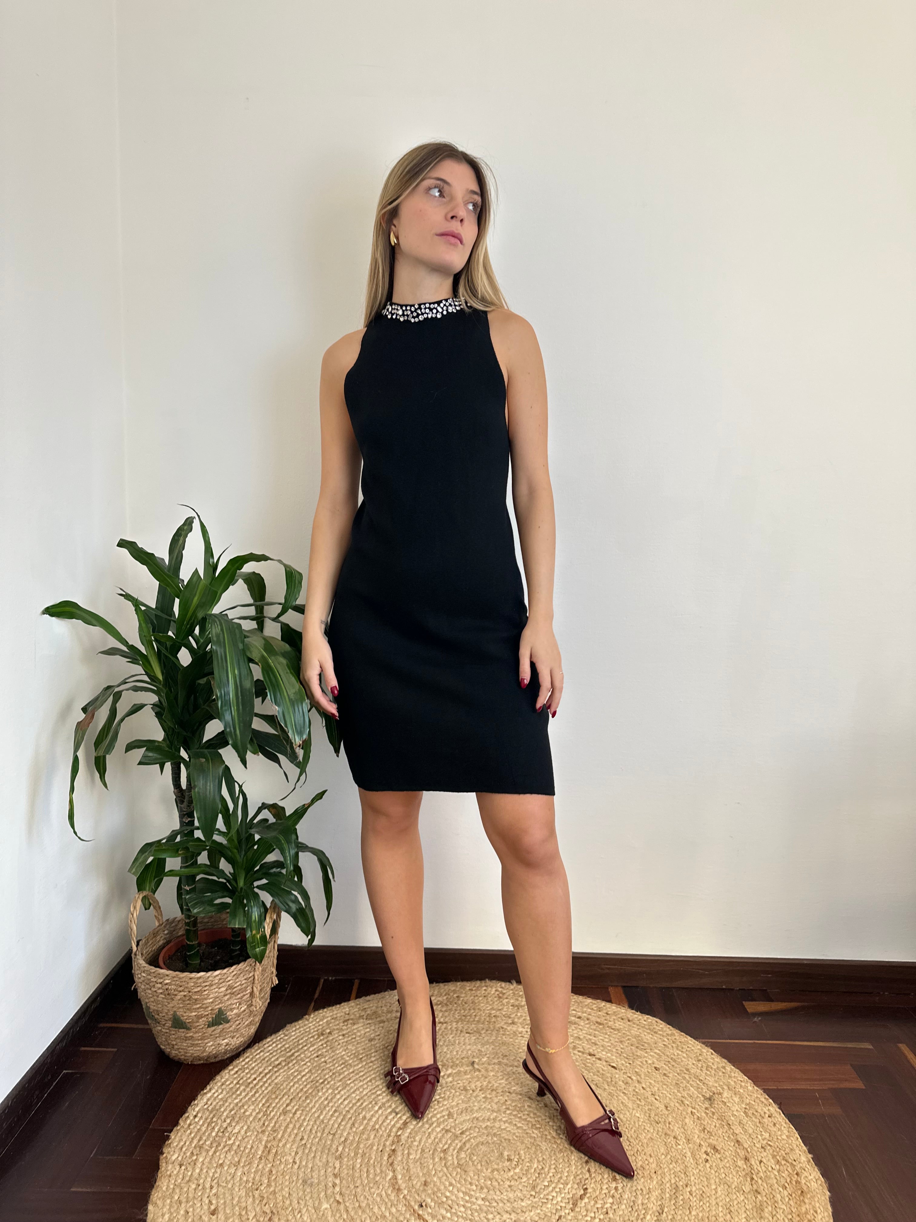 ABITO MAGLIA SMANICATO GIOIELLO NERO