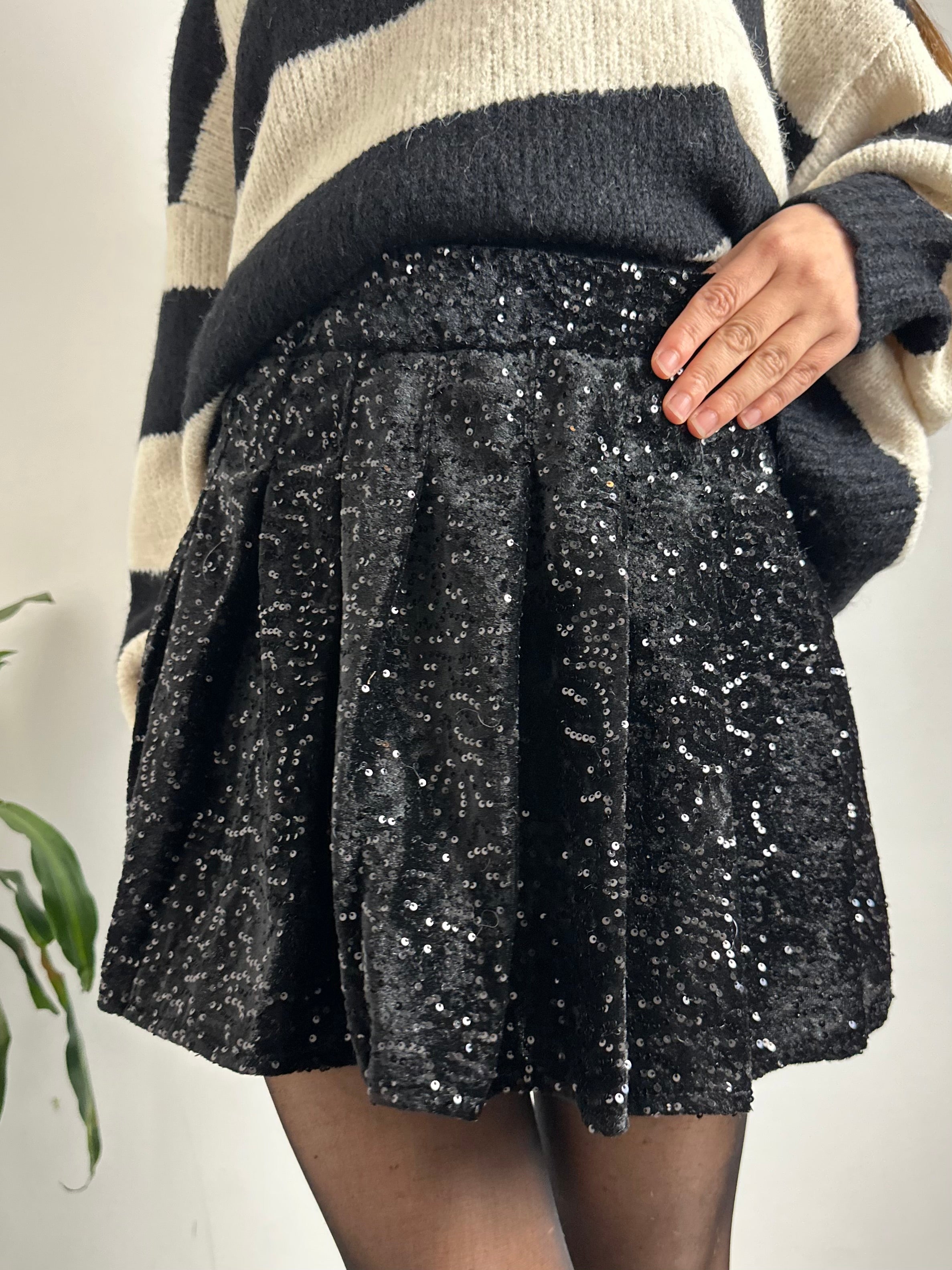 MINIGONNA VELLUTO A PIEGHE PAILLETTES NERO