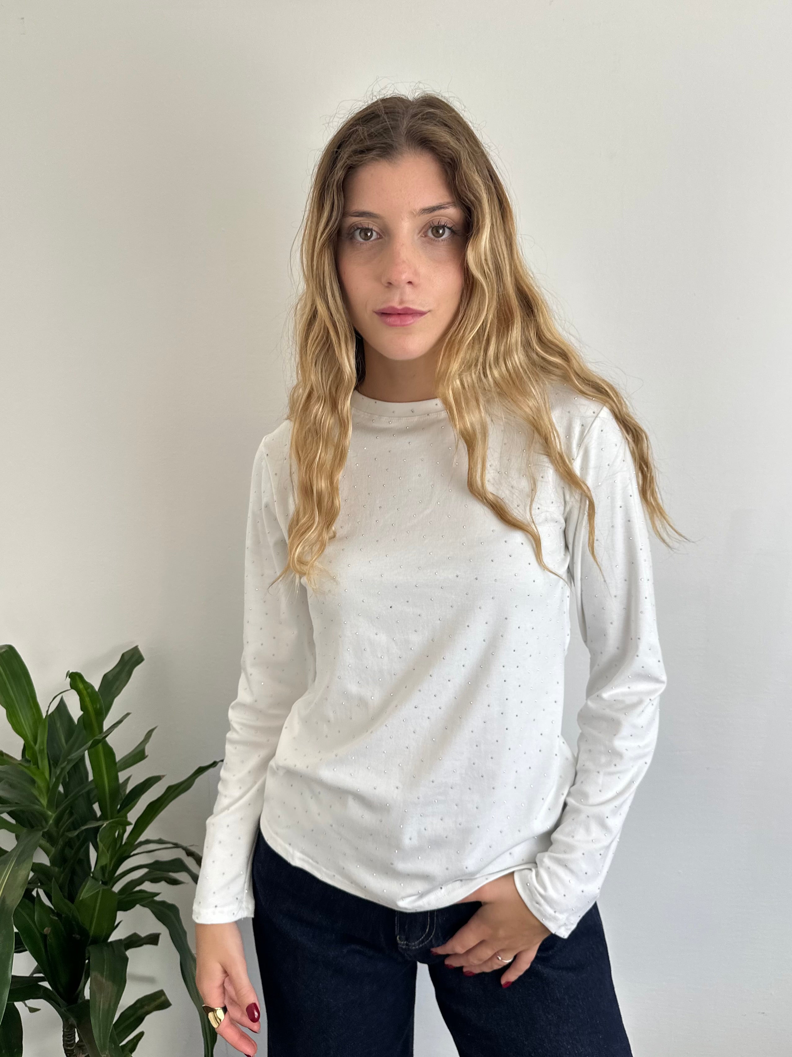 MAGLIA CON STRASS BIANCA