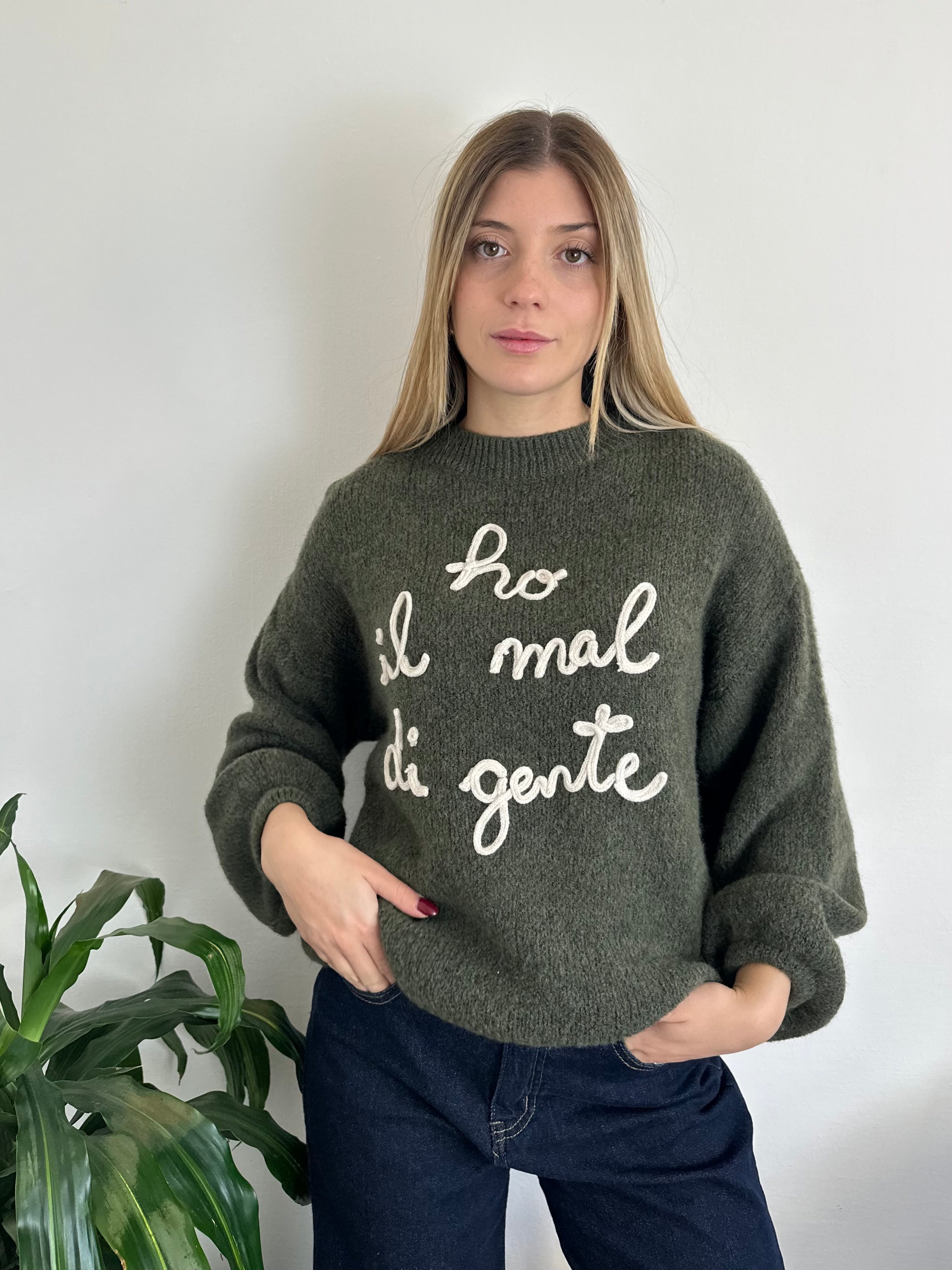 MAGLIONE “ Ho il mal di gente “ VERDE