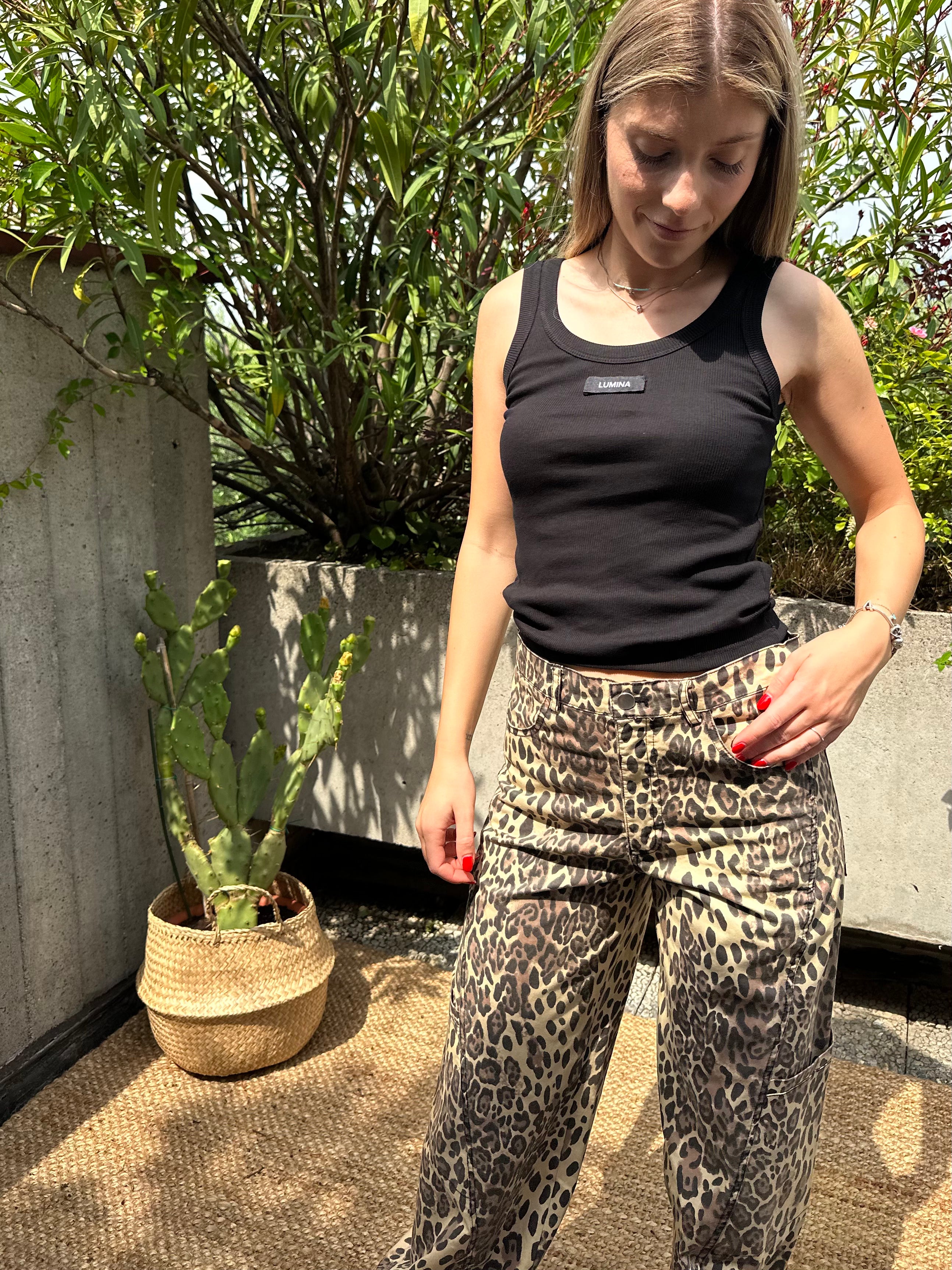 TOP CROPPED "LUMINA" NERO