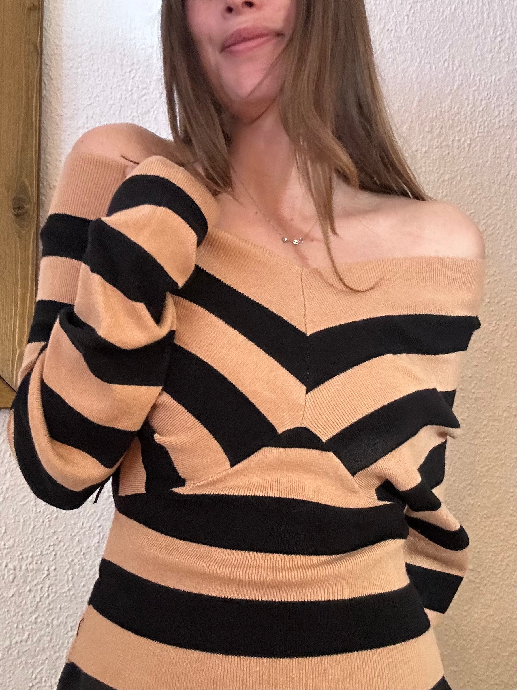 MAGLIA A RIGHE NERO-BEIGE