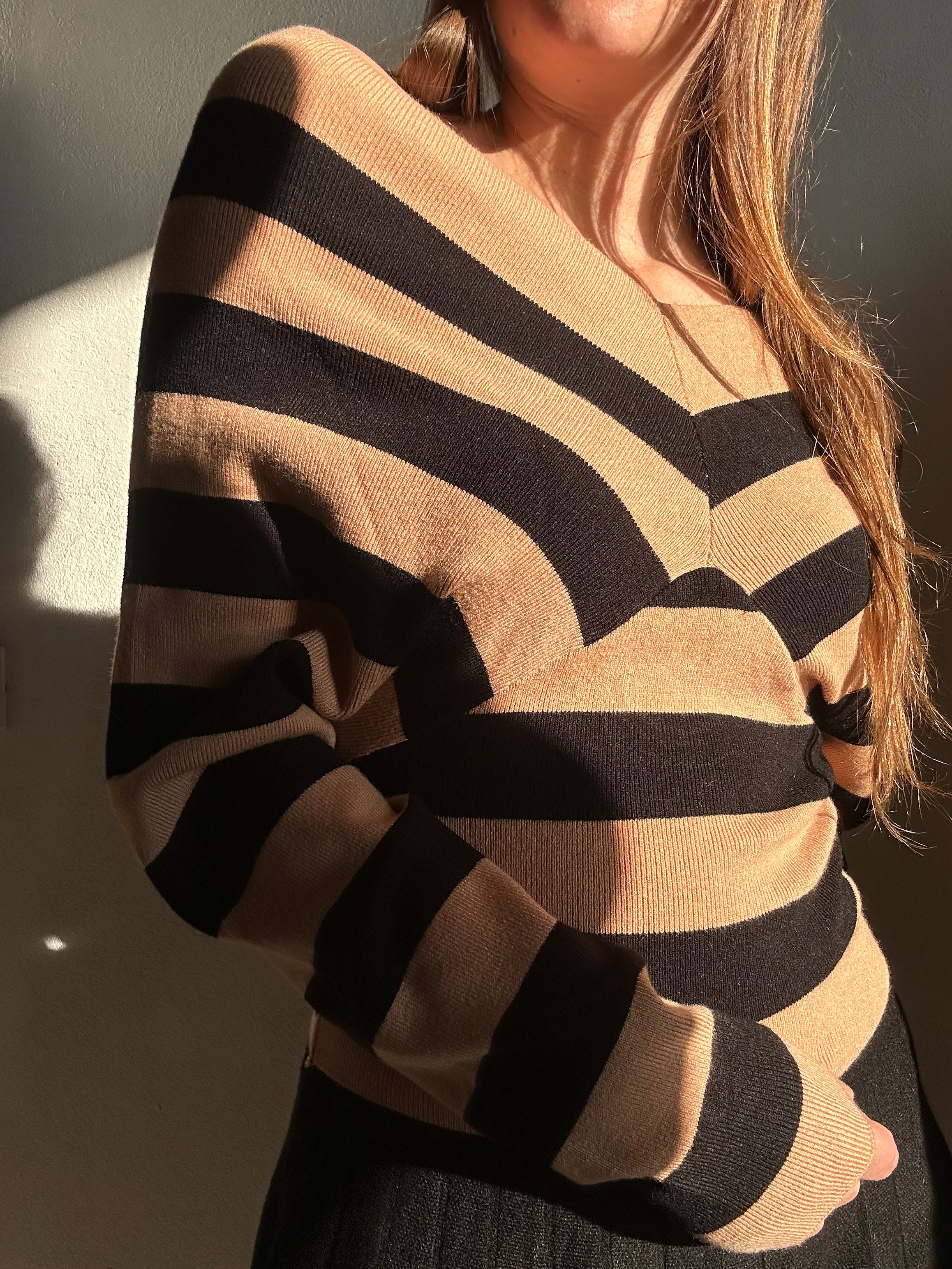MAGLIA A RIGHE NERO-BEIGE