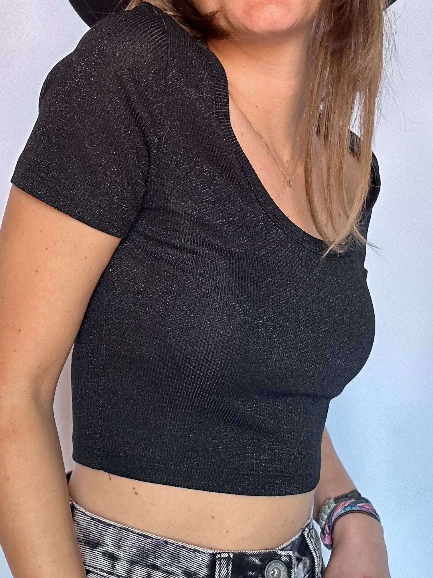 TOP CROP LUMINA NERO