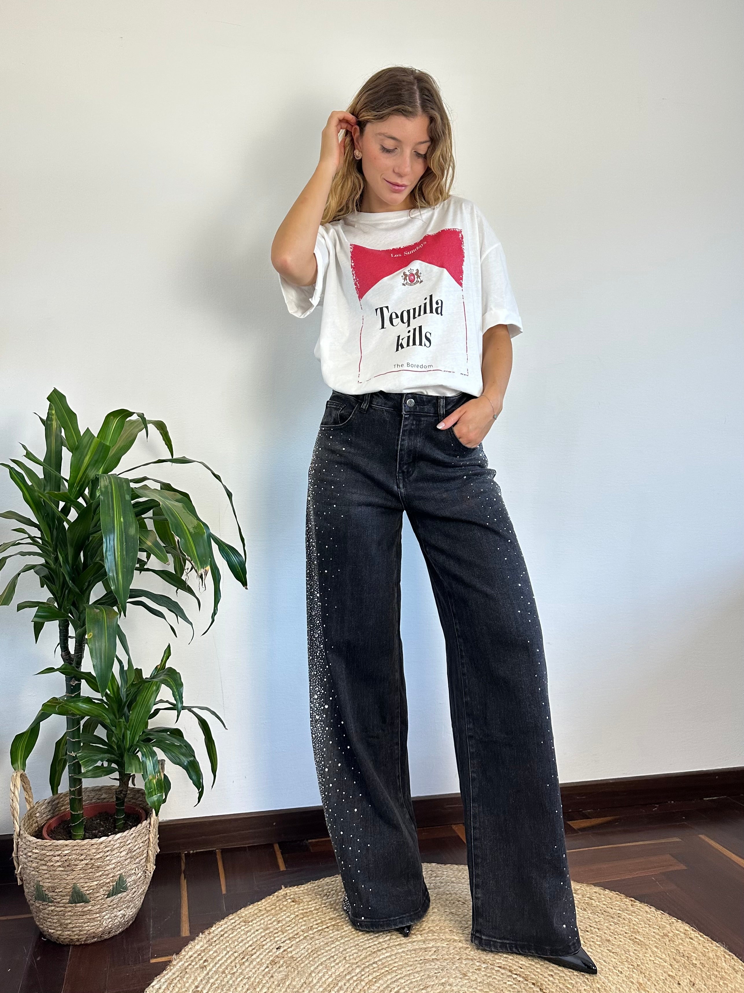 T-SHIRT 100% cotone “tequila” scritta rossa