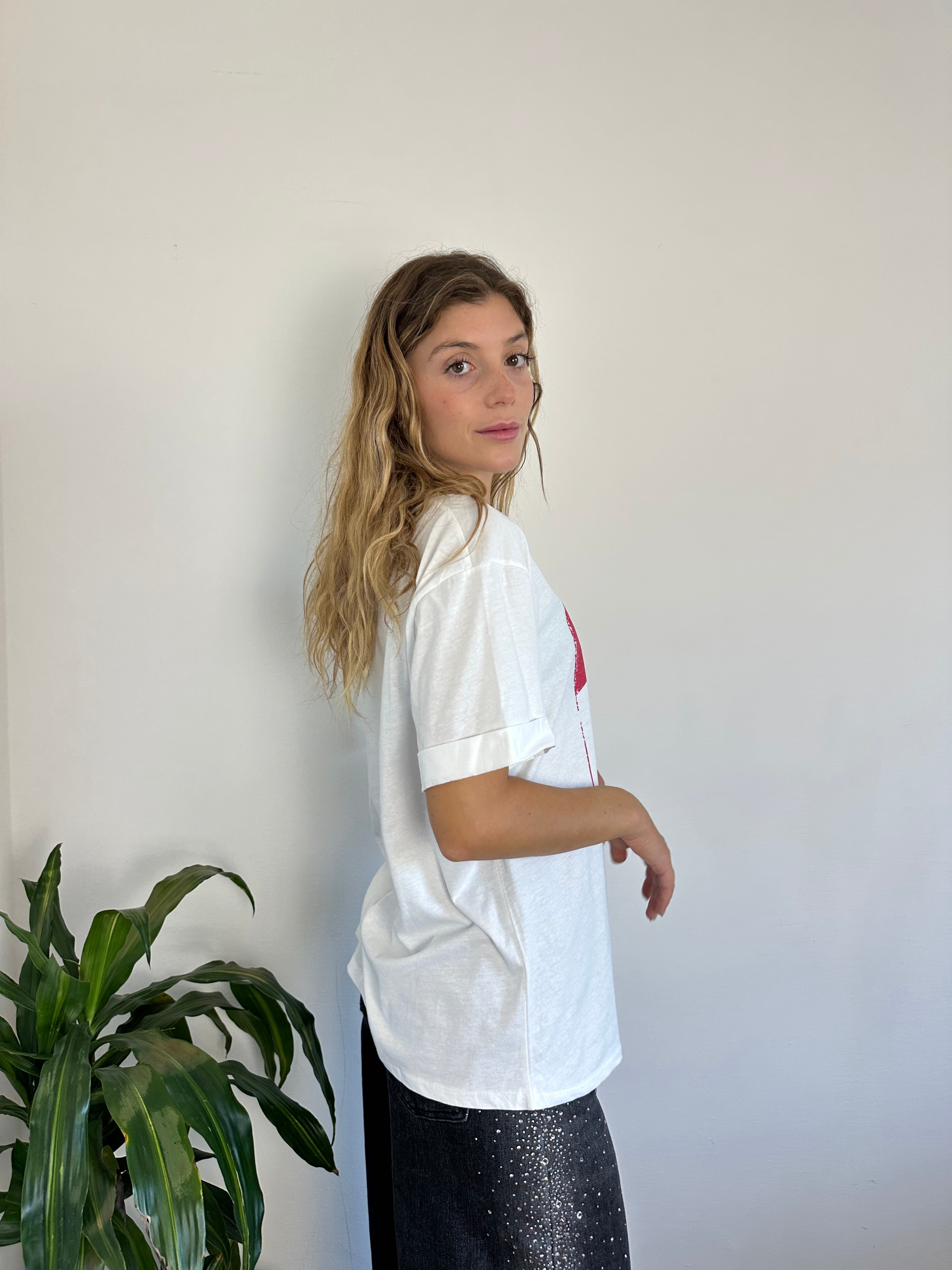 T-SHIRT 100% cotone “tequila” scritta rossa