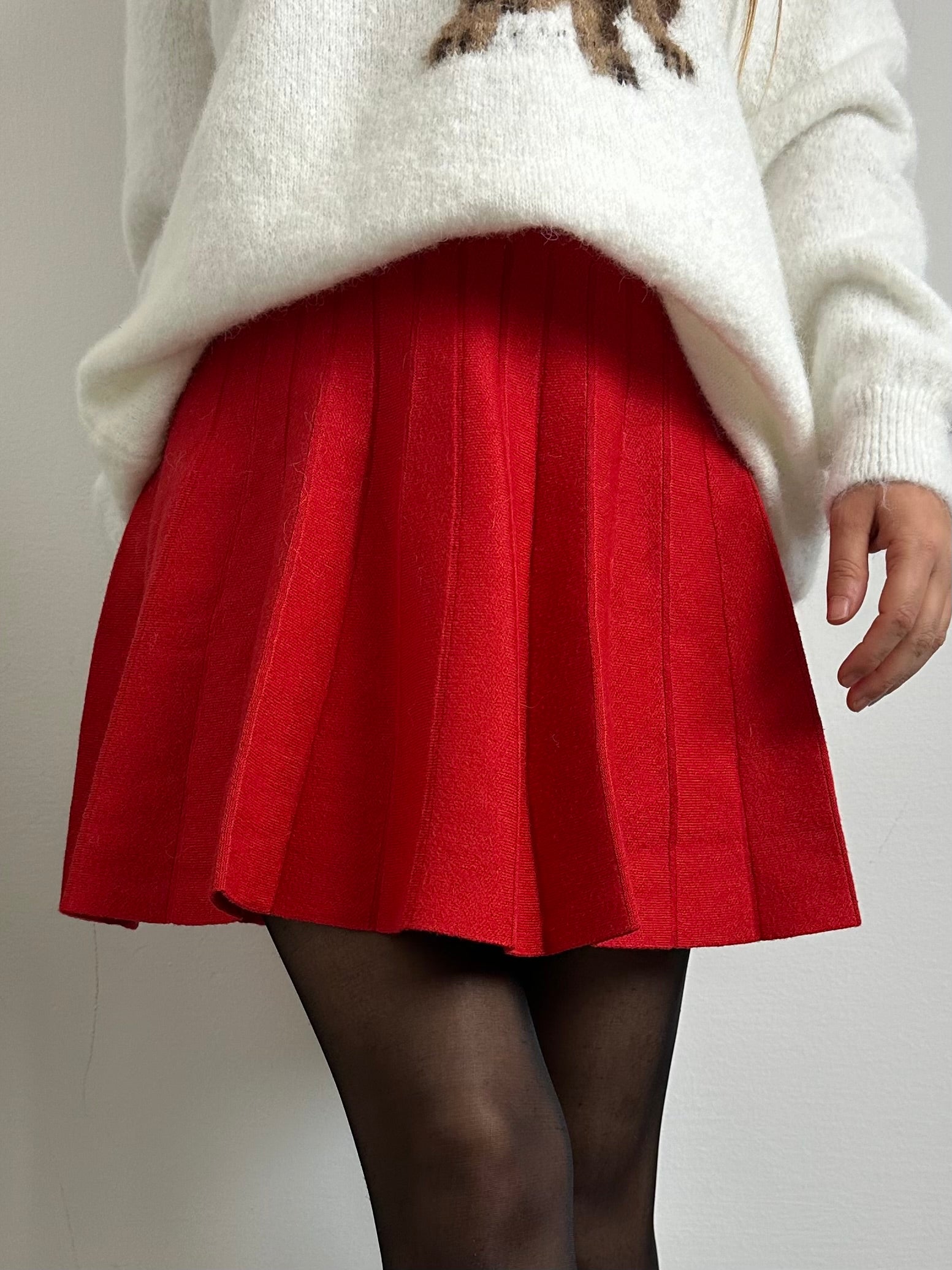 MINIGONNA IN MAGLIA ROSSA