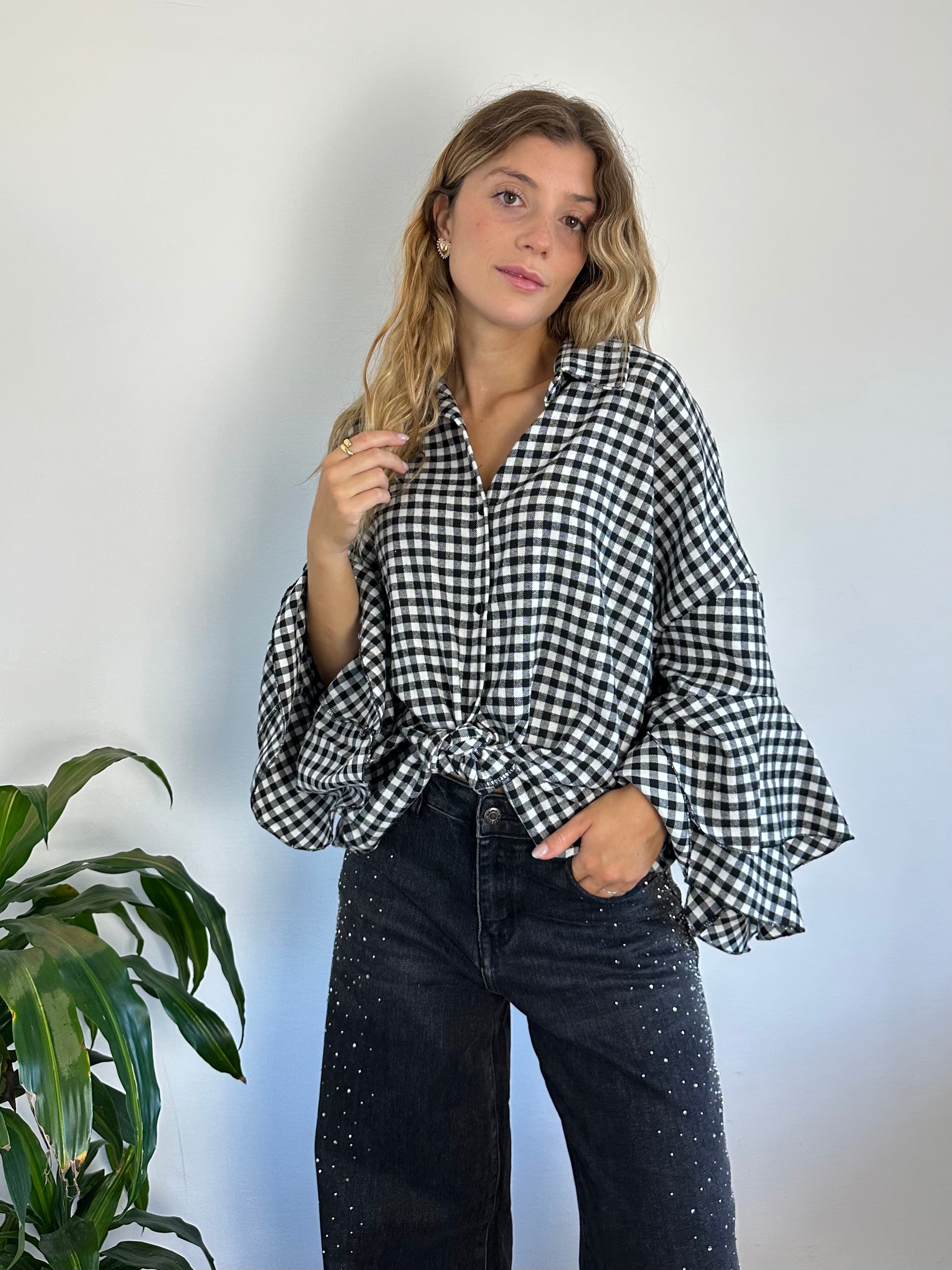 CAMICIA A QUADRI MANICHE A BALZE