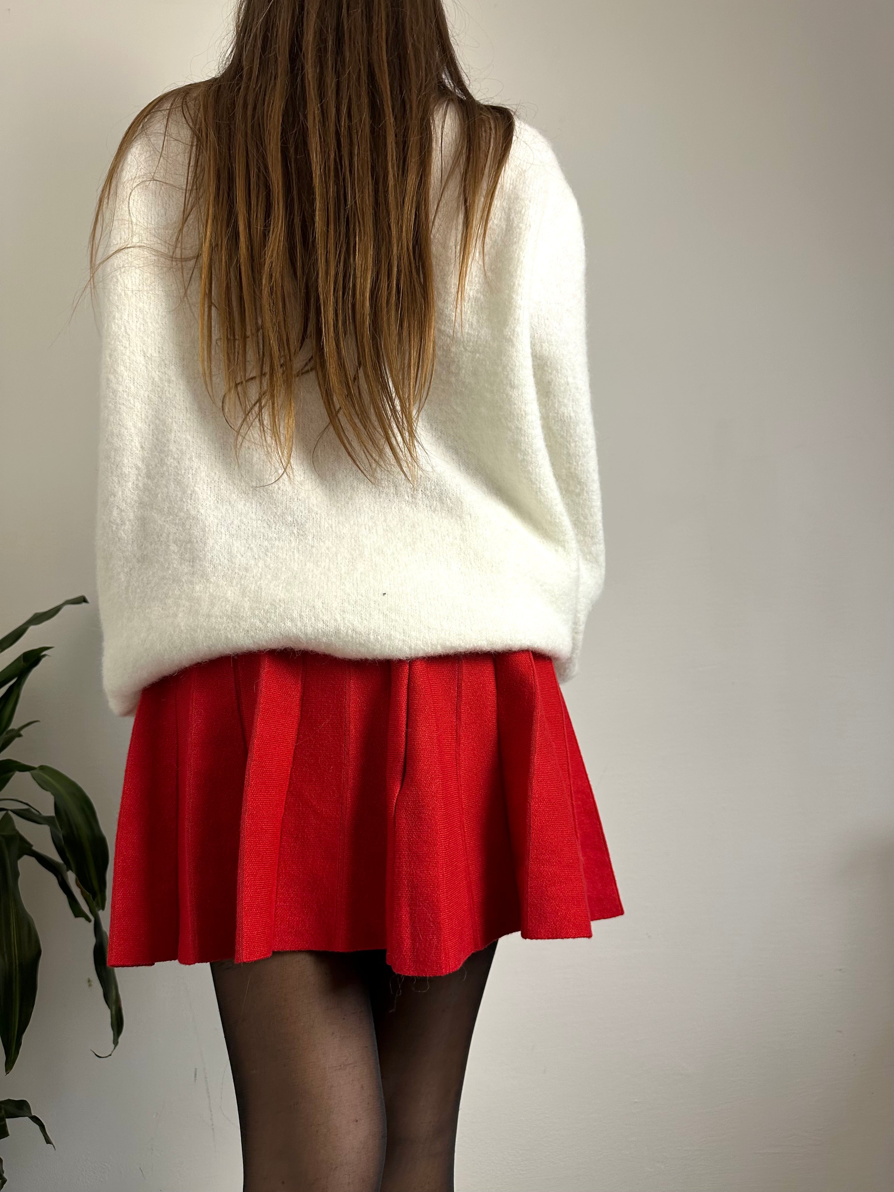 MINIGONNA IN MAGLIA ROSSA