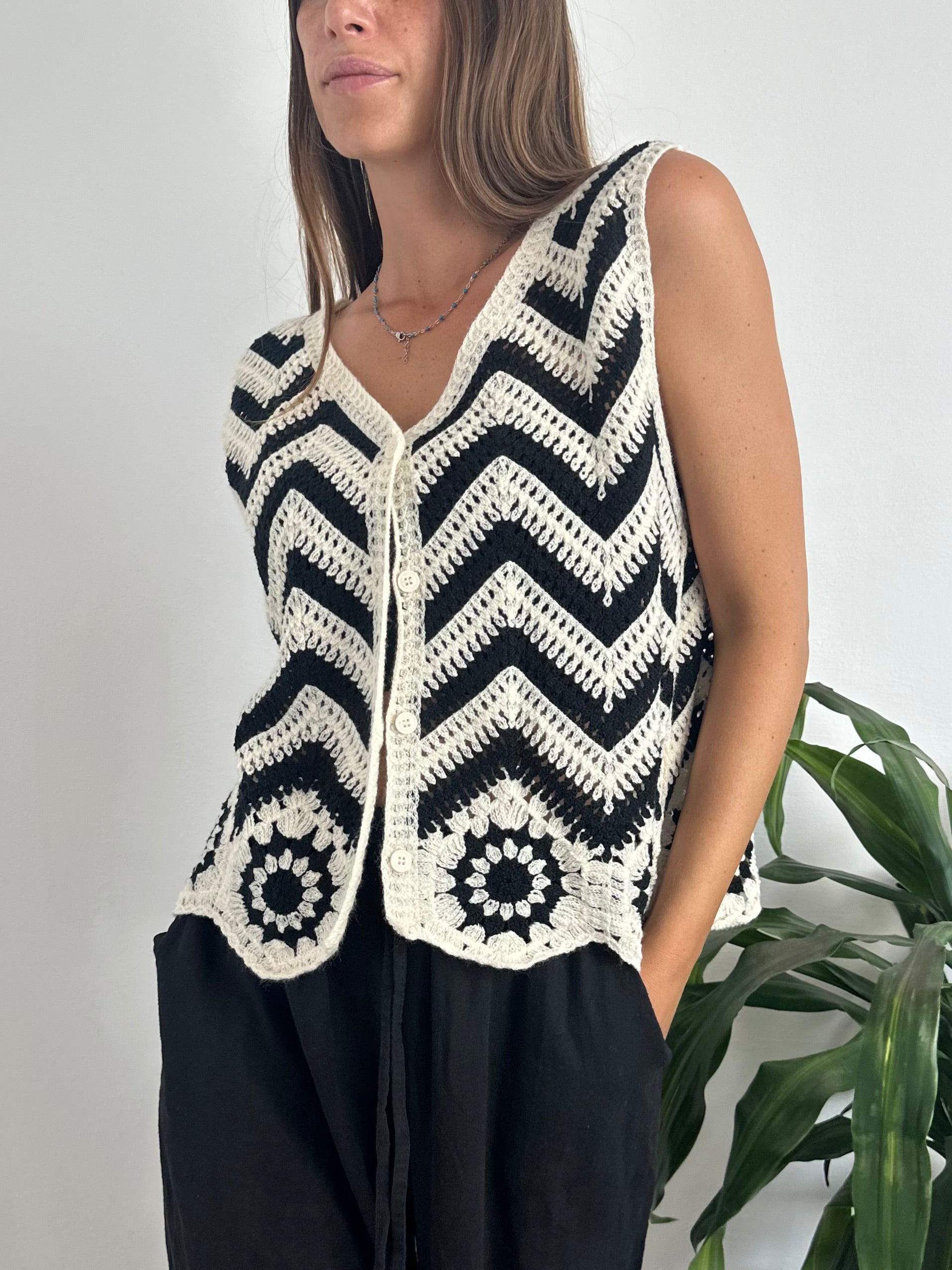 GILET GEOMETRICO BIANCO-NERO