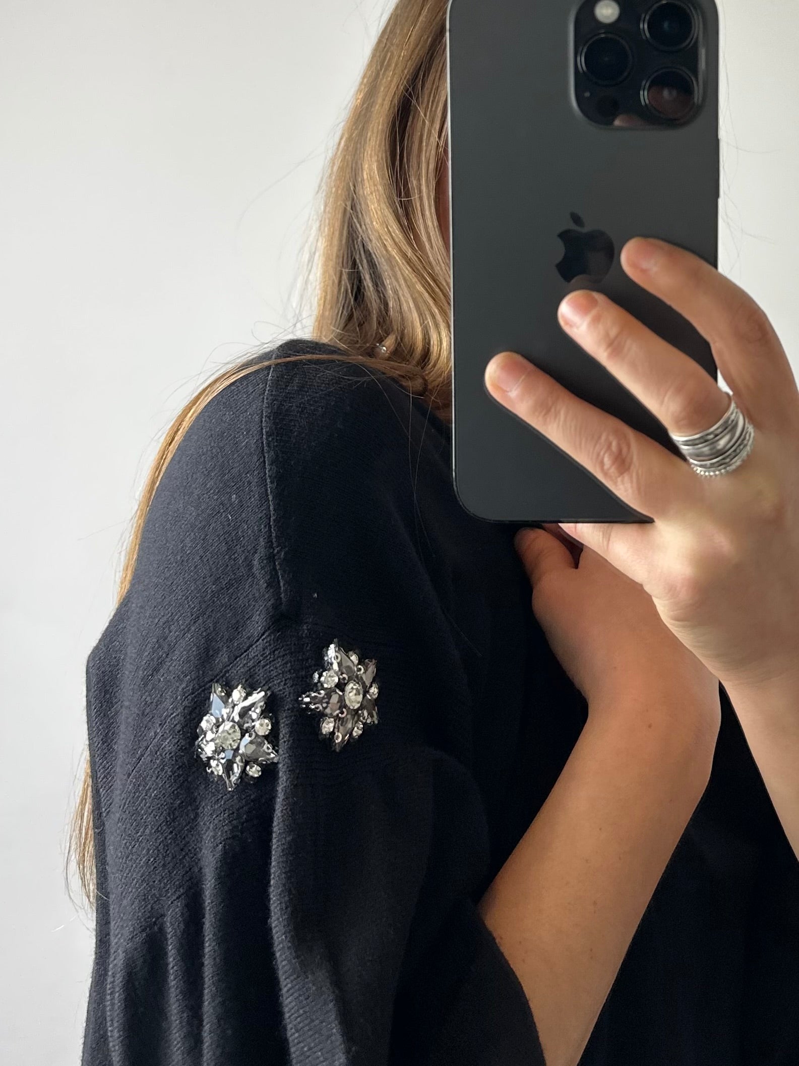 MAGLIONCINO GIOIELLO NERO