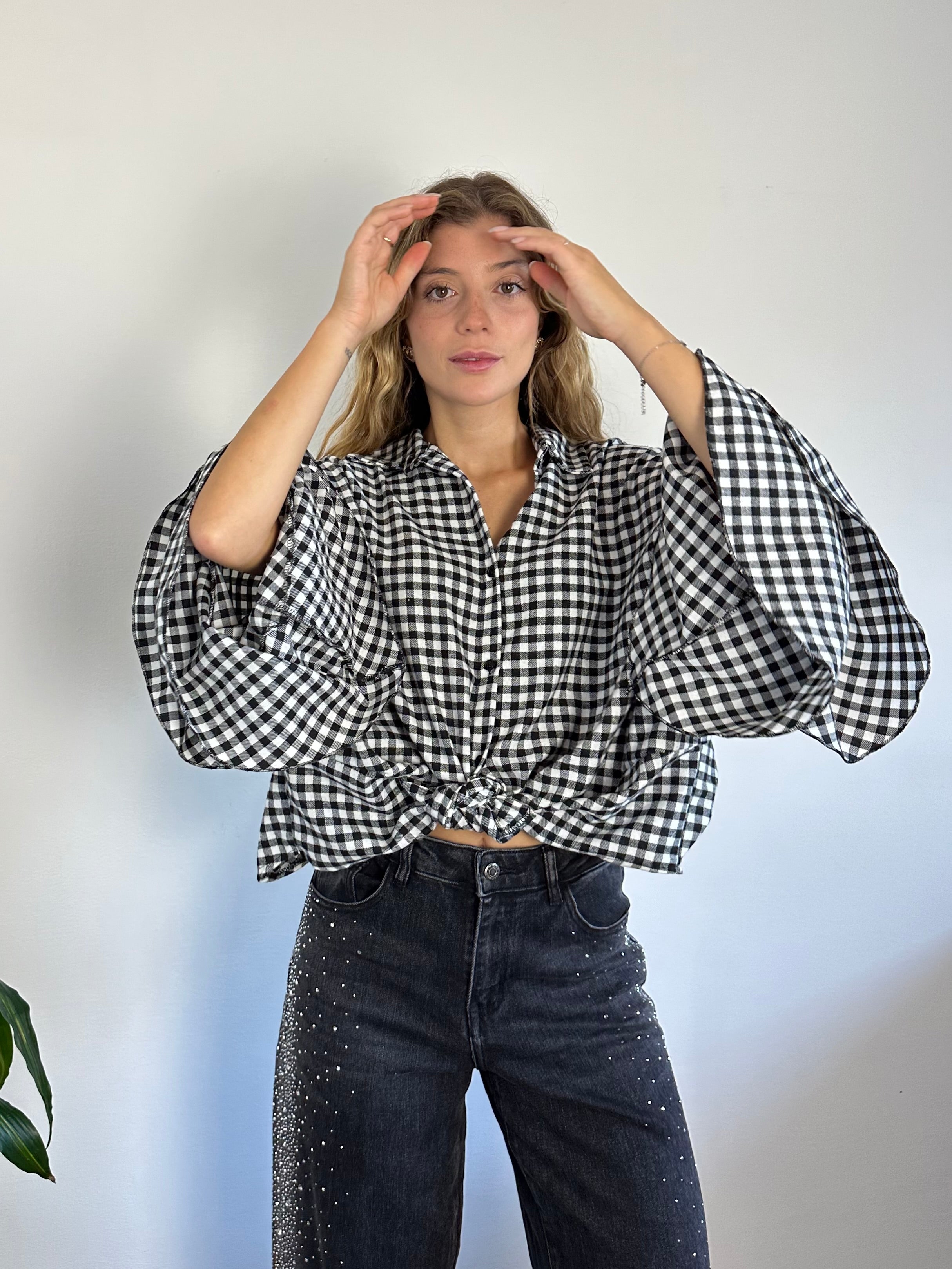 CAMICIA A QUADRI MANICHE A BALZE