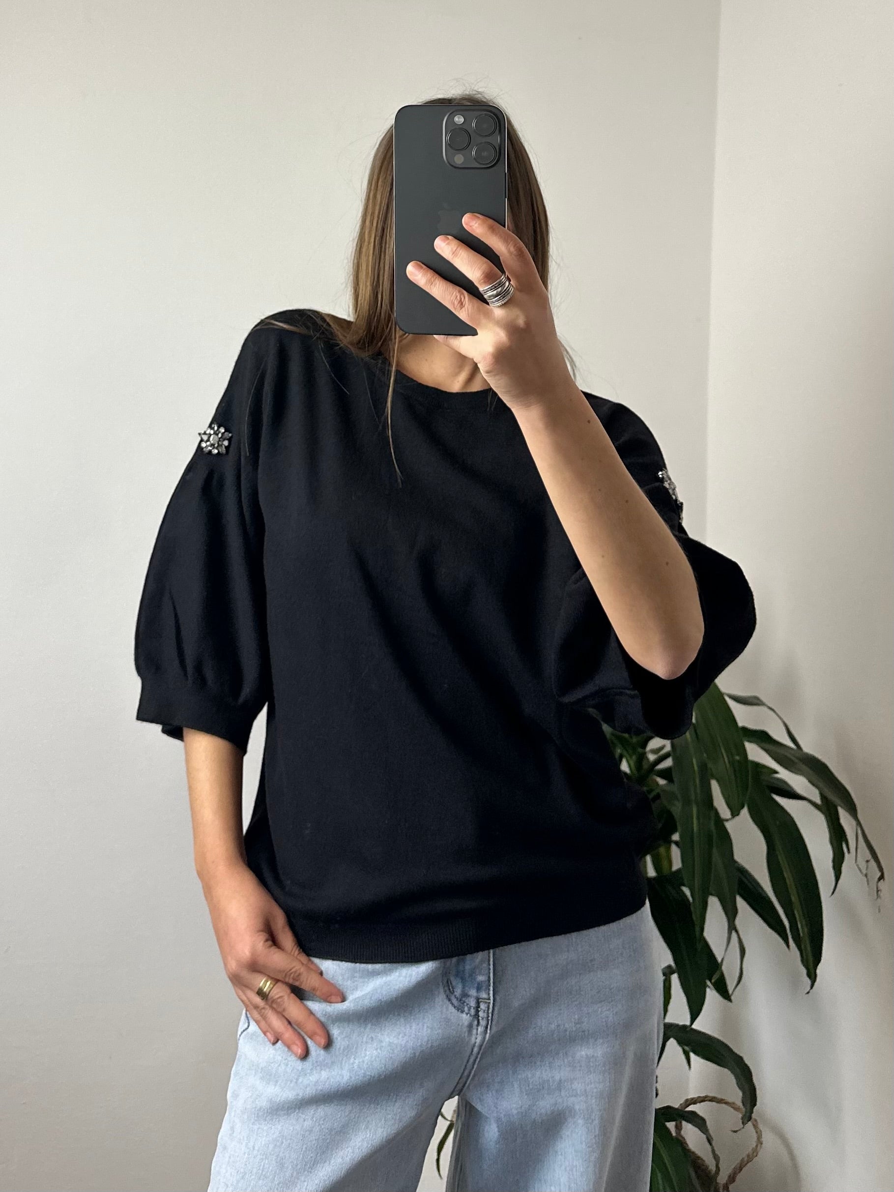 MAGLIONCINO GIOIELLO NERO