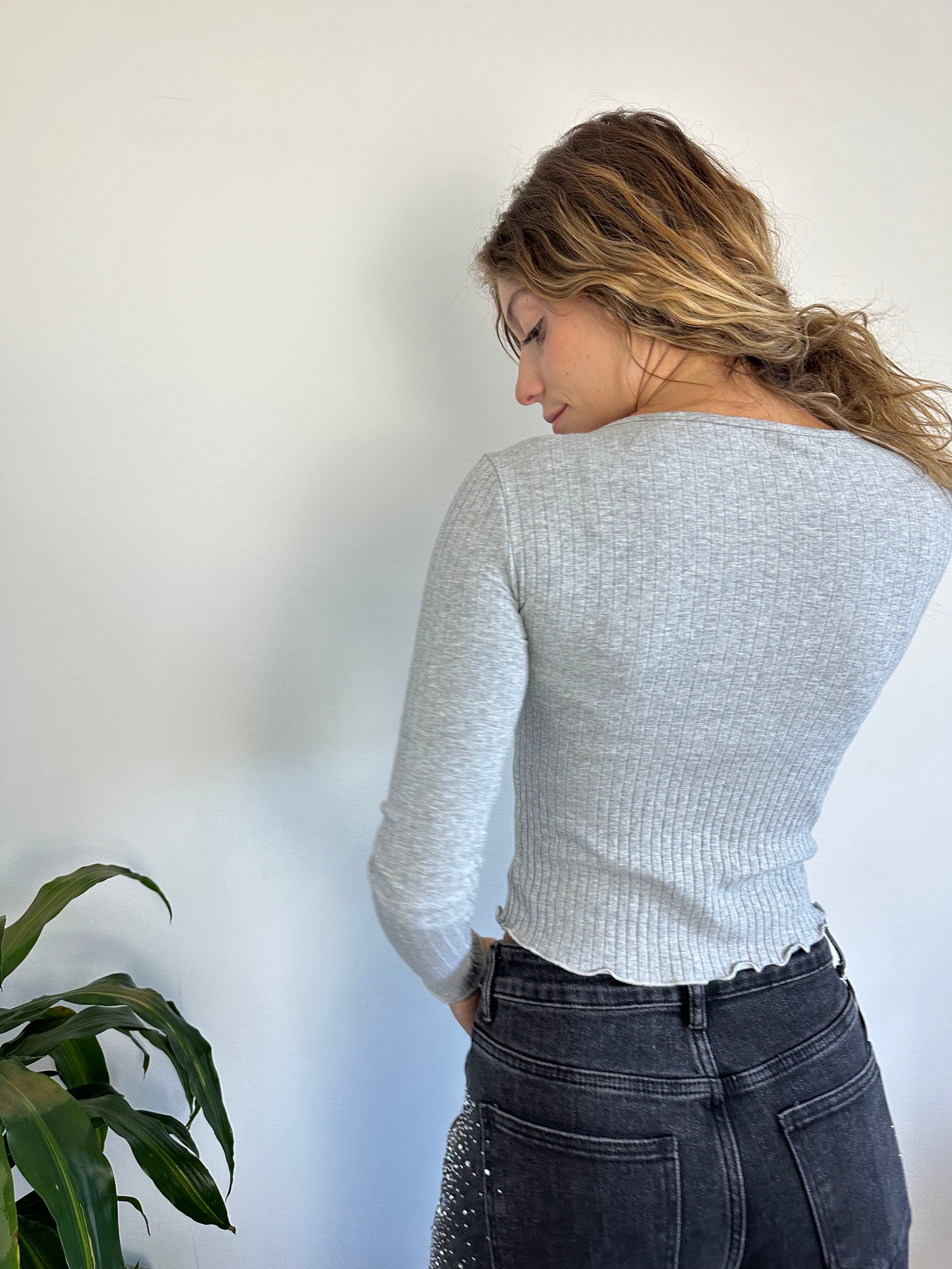 MAGLIA CON CANOTTA GRIGIA