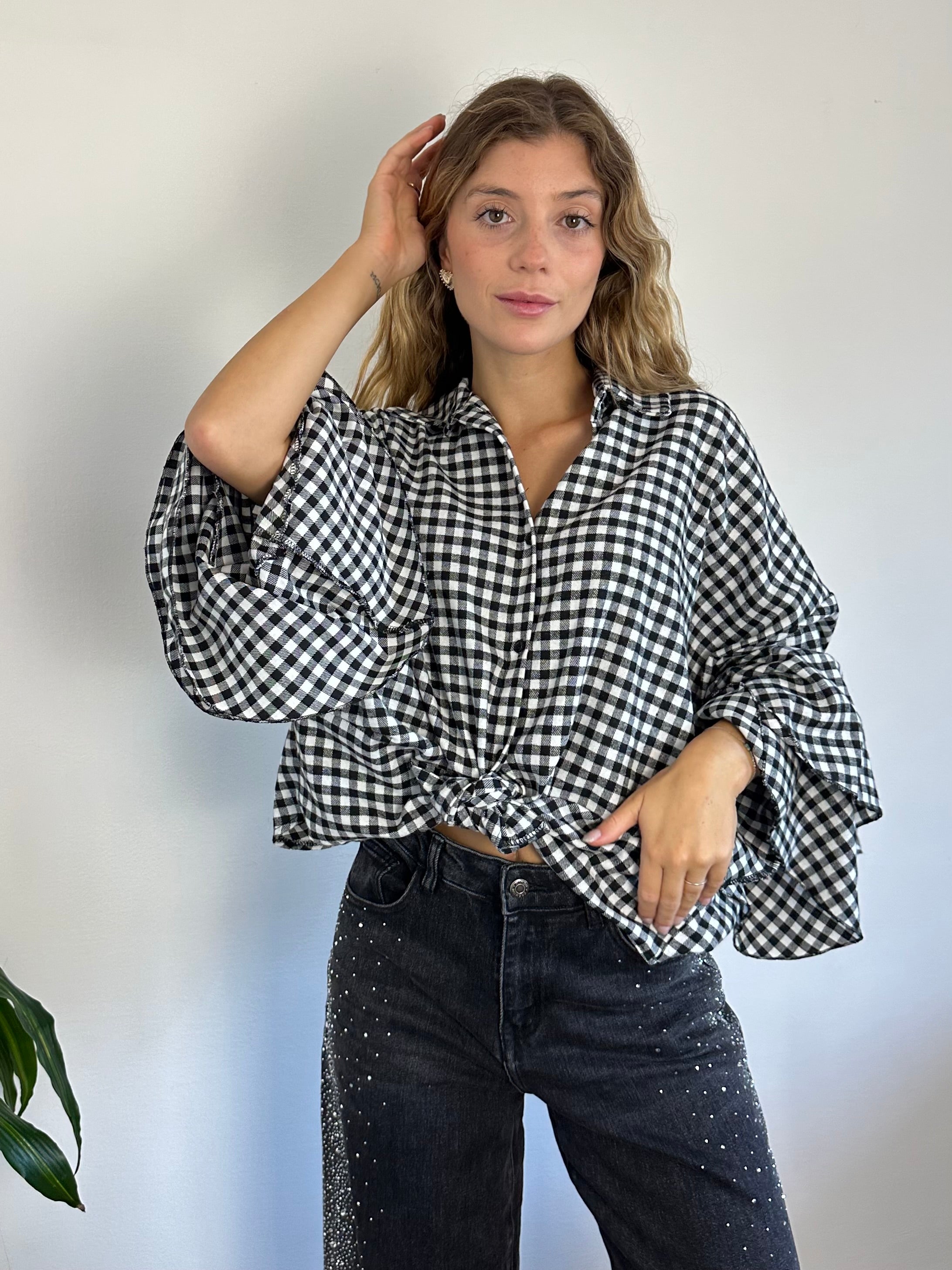 CAMICIA A QUADRI MANICHE A BALZE