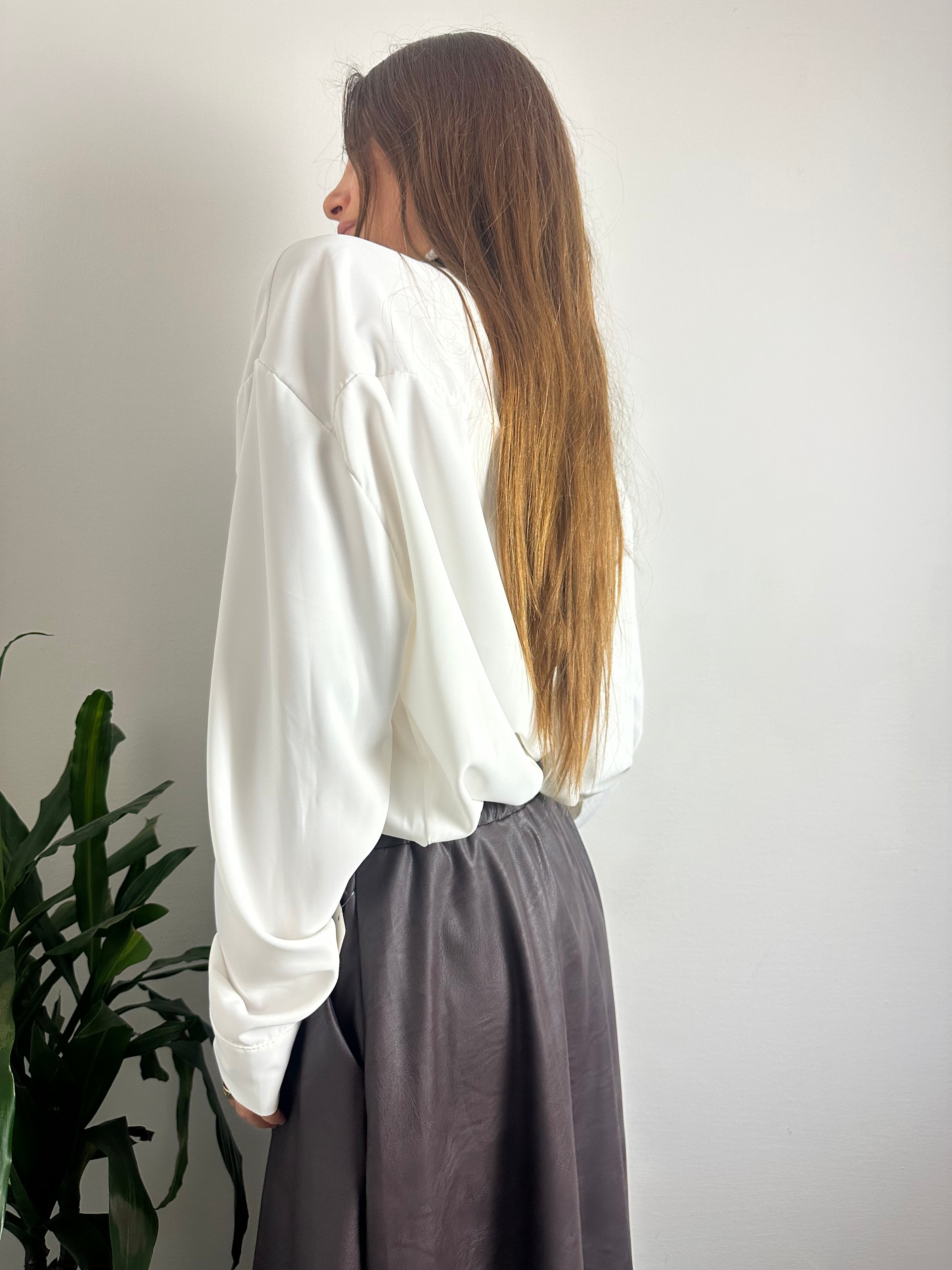 CAMICIA CON CRAVATTA