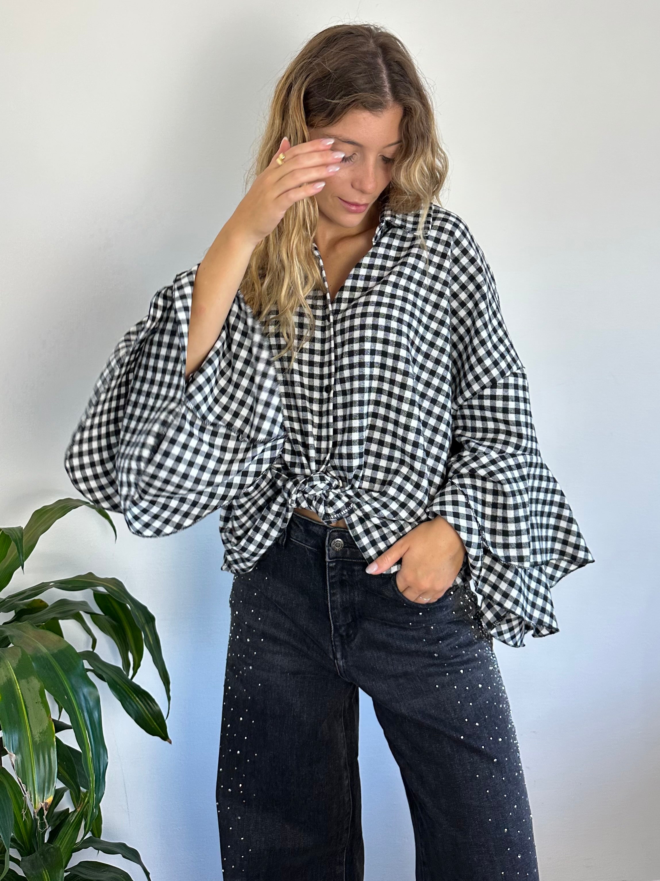 CAMICIA A QUADRI MANICHE A BALZE