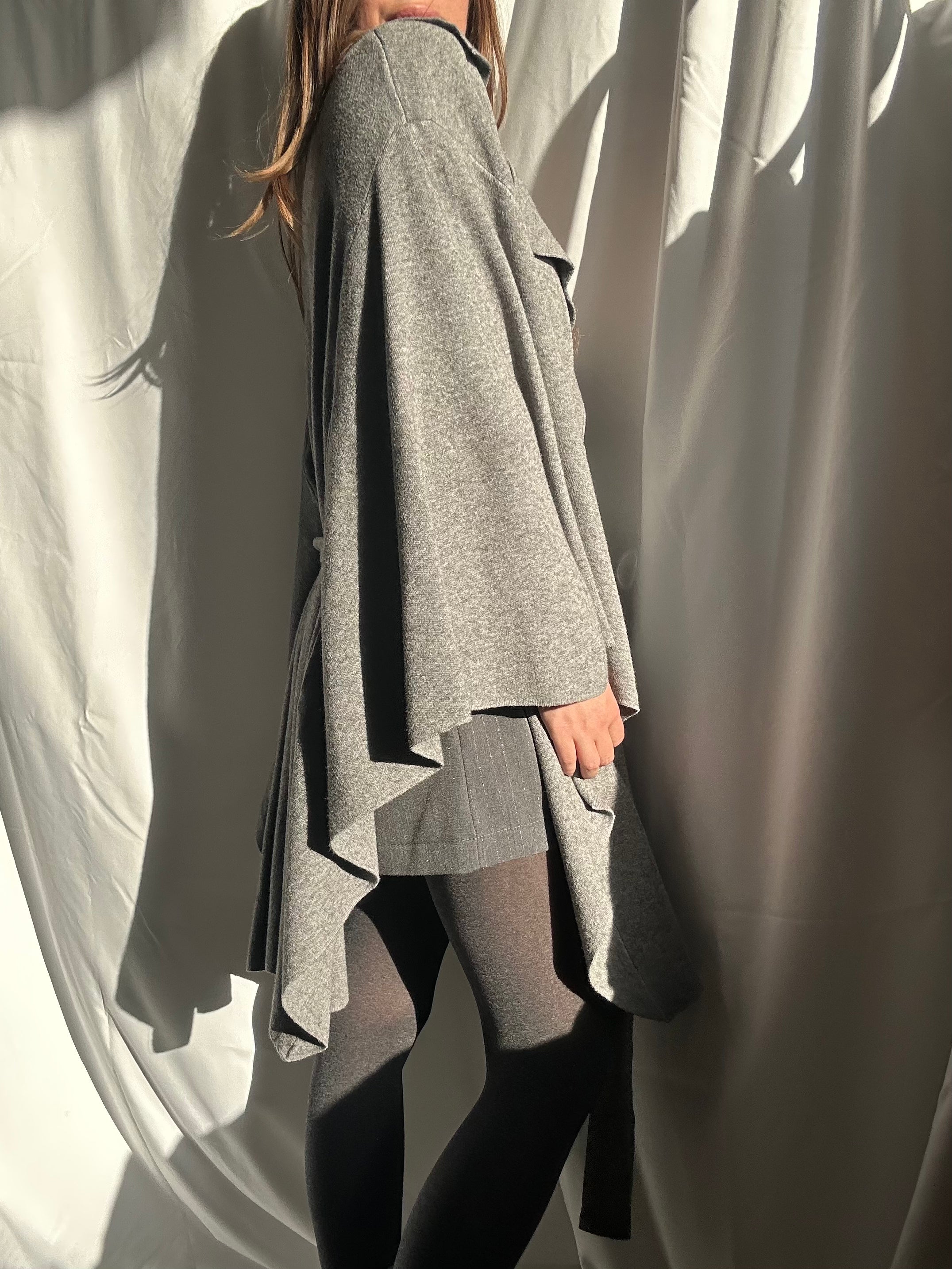 PONCHO IN MAGLIA GRIGIO