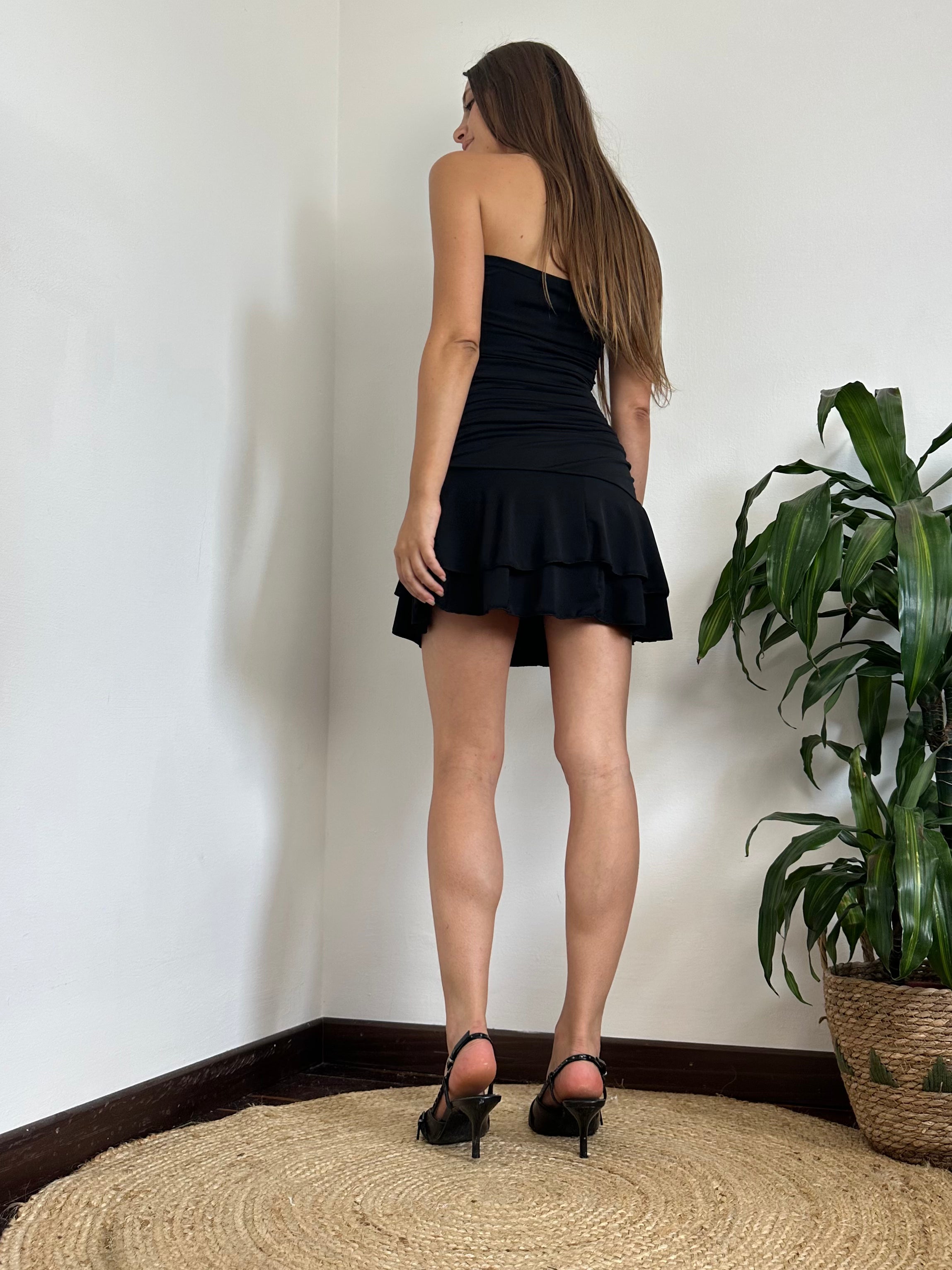 ABITO A FASCIA NERO