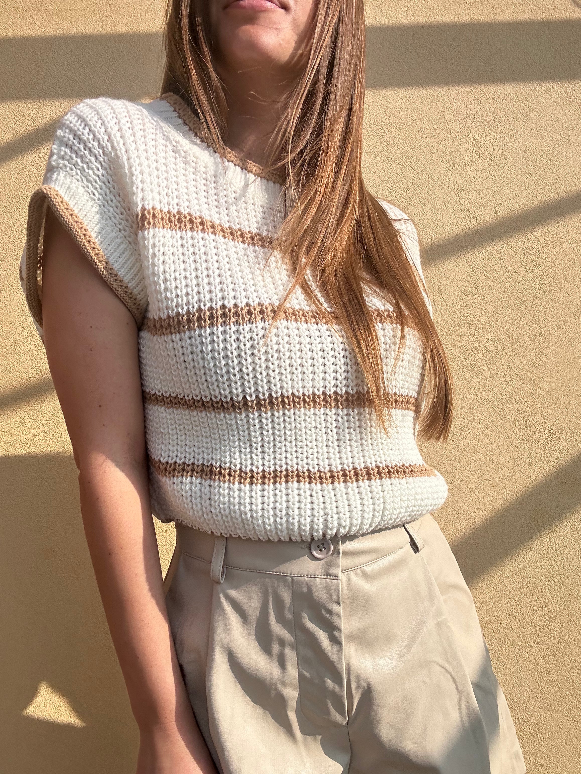 MAGLIA SENZA MANICHE BIANCA-BEIGE