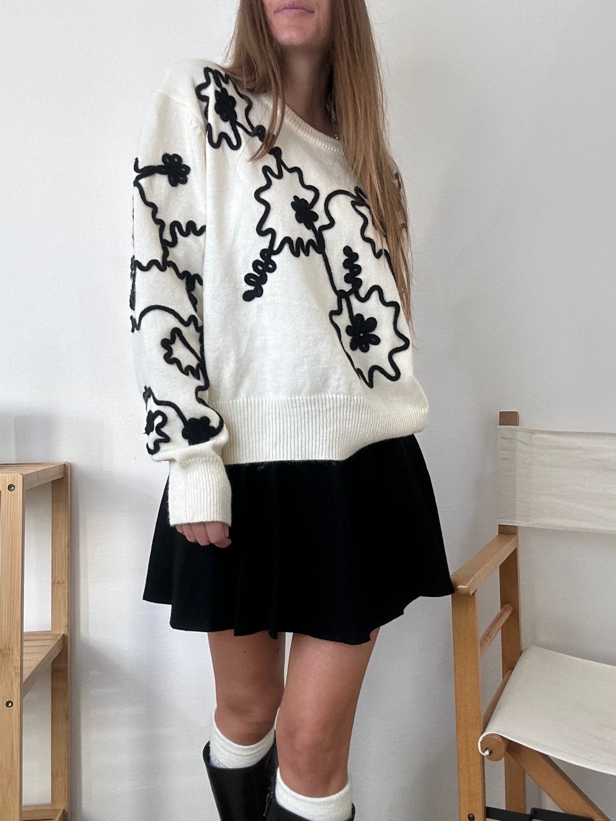 MAGLIONE BIANCO RICAMATO