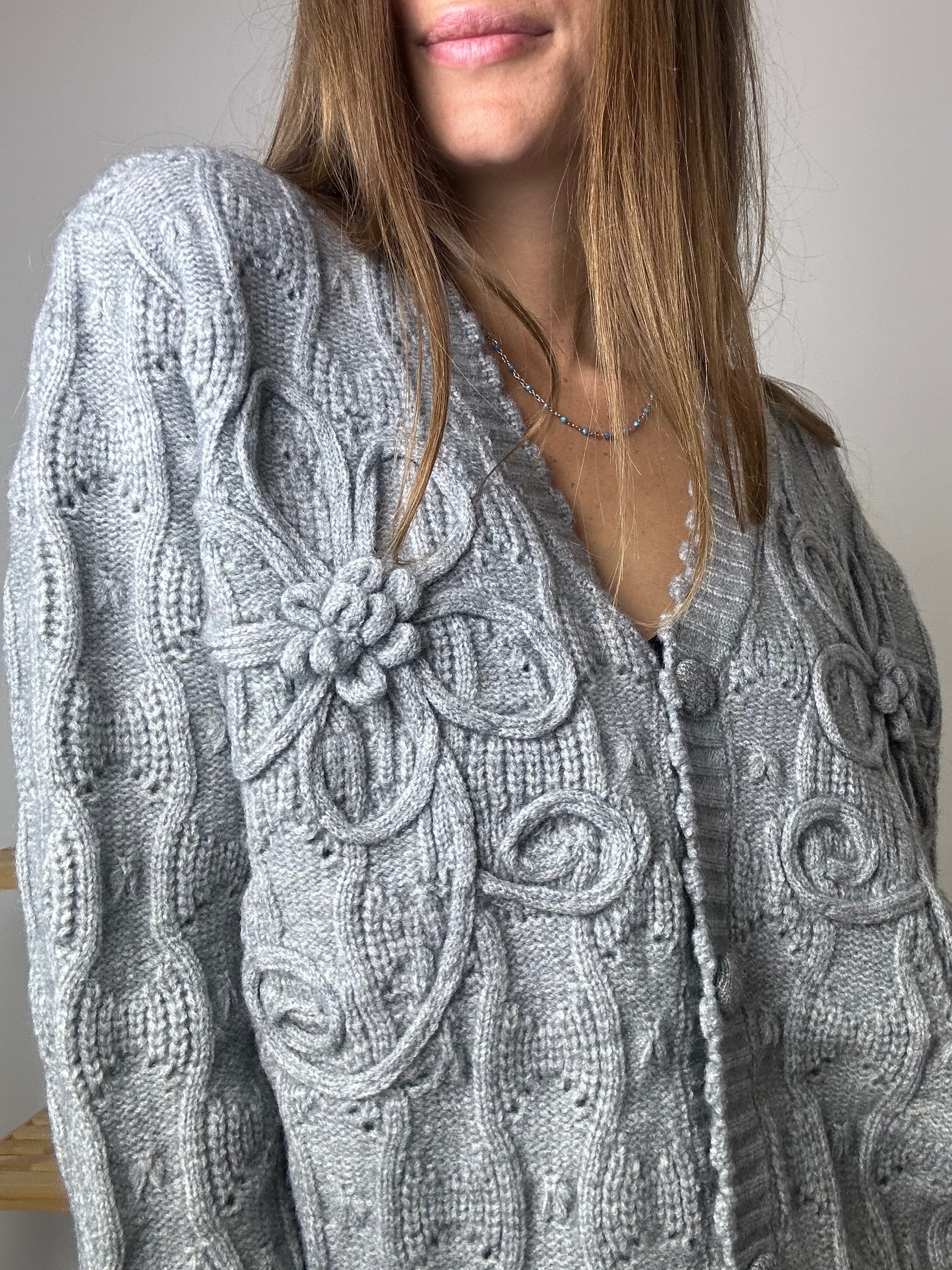 CARDIGAN RICAMATO GRIGIO