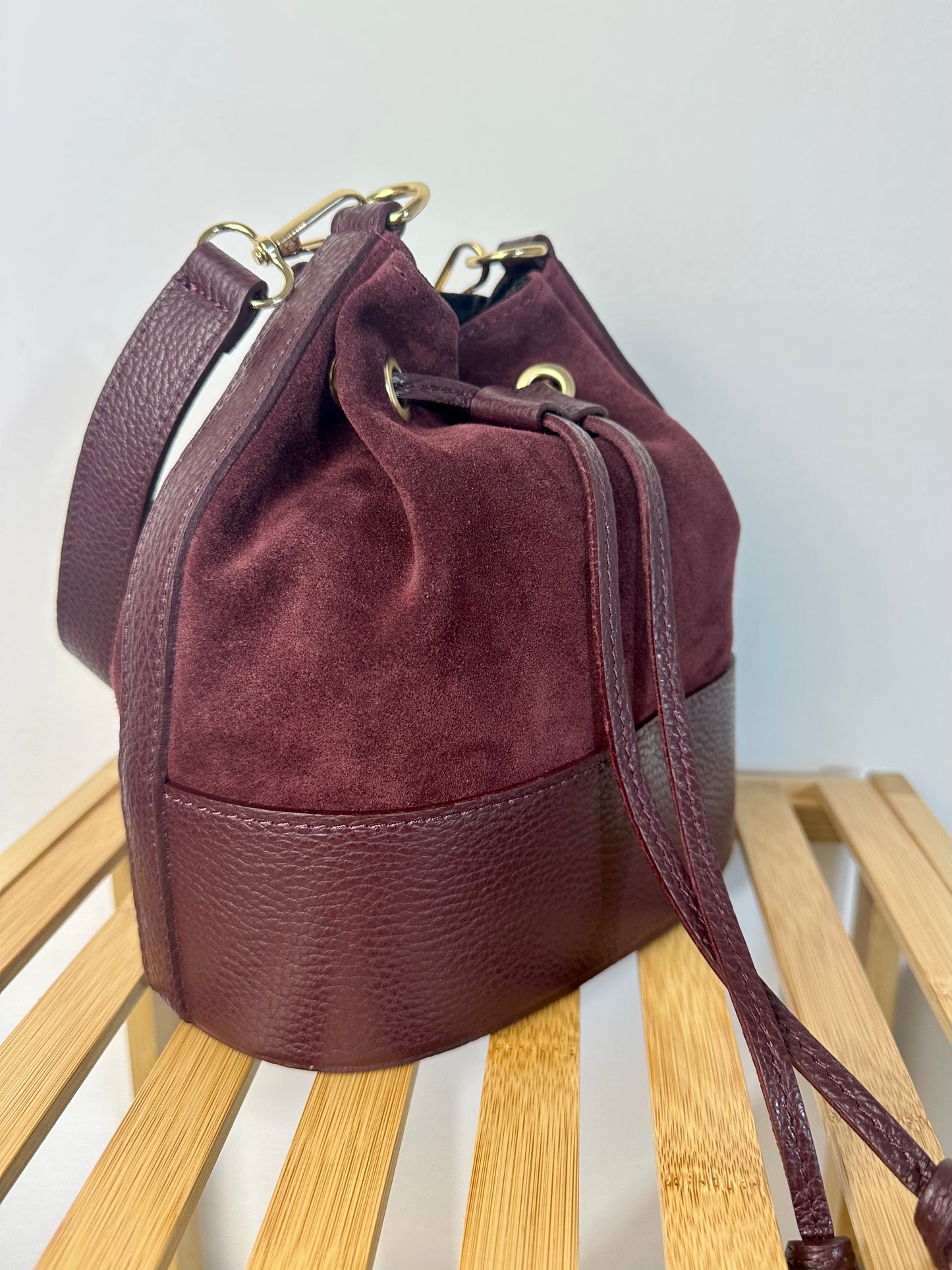 BORSA SECCHIELLO IN SUEDE BORDEAUX