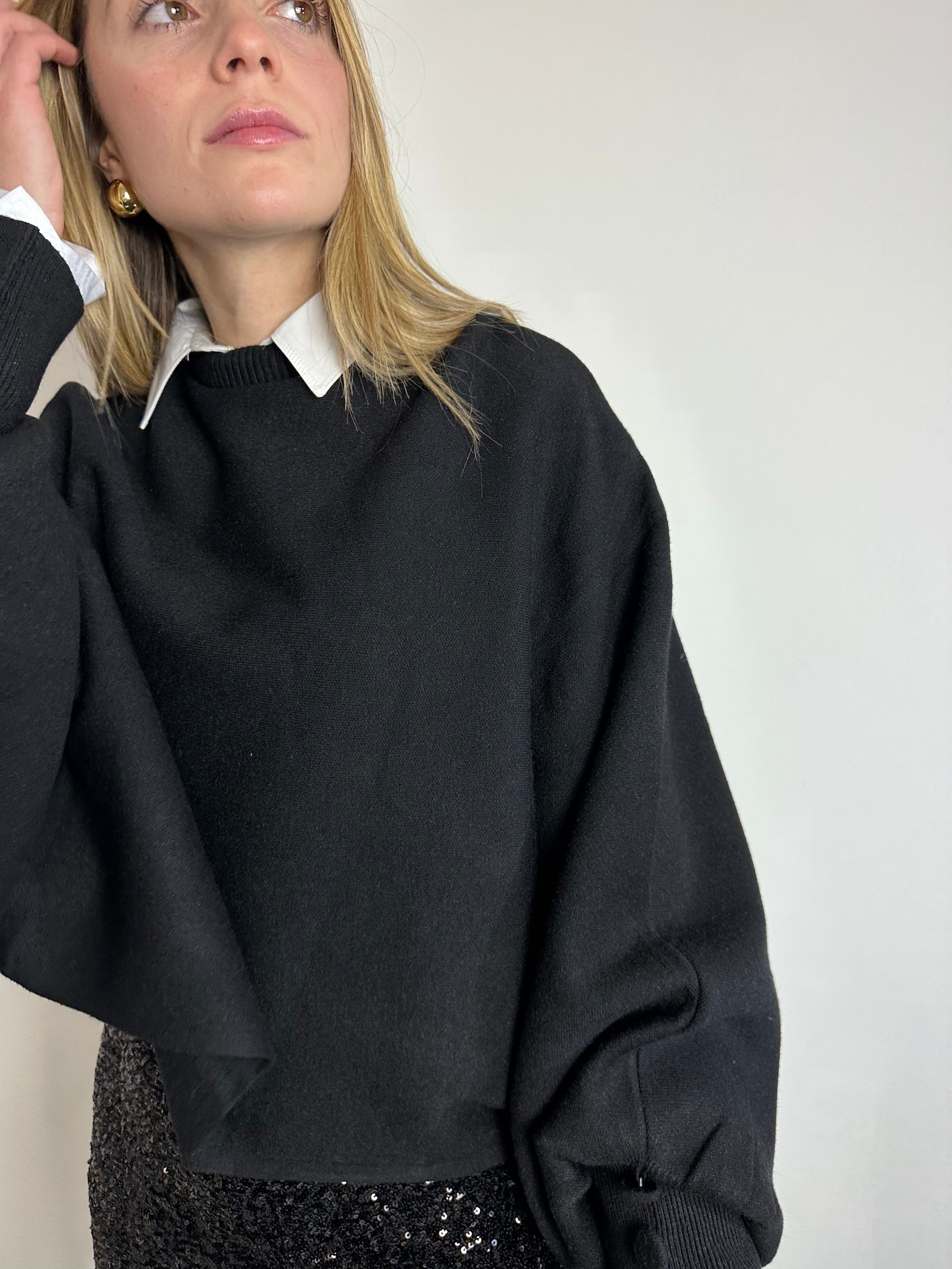 MAGLIONE PONCHO NERO